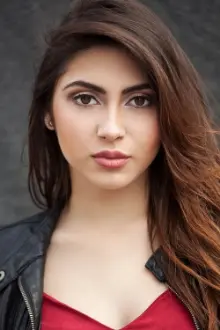 Alondra Delgado como: Carla