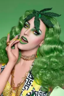 Laganja Estranja como: Ela mesma