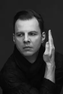 Teodor Currentzis como: 