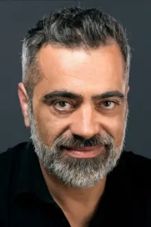 Paulo Calatré como: João Monteiro Oliveira