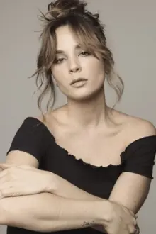 Juliana Lohmann como: Luciana