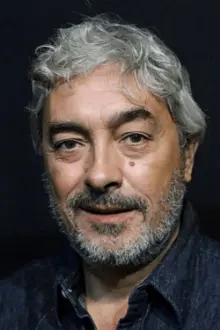 Álvaro Faria como: Mário