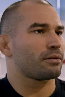 Artem Lobov como: 