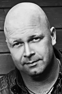 Michael Kiske como: Vocals