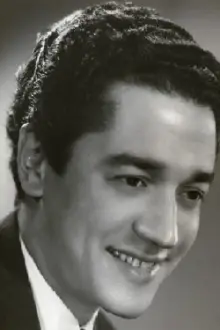 Luis Medina Castro como: Cacho Garibaldi