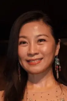Fang Wen-Lin como: Aunt Tsai