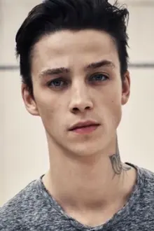 Ash Stymest como: Rupert