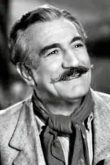 José Olarra como: Basilio