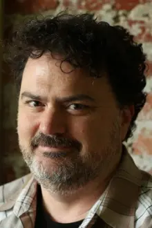 Tim Schafer como: Ele mesmo