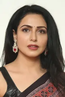 Nandini Rai como: 