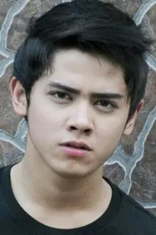 Aliando Syarief como: Bramantyo Sadewa