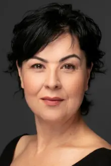 Süeda Çil como: Vildan