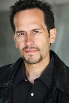 David Carrera como: Coyote