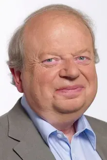 John Sergeant como: Self - Presenter