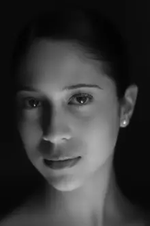 Beatriz Stix-Brunell como: Emeralds / Diamonds