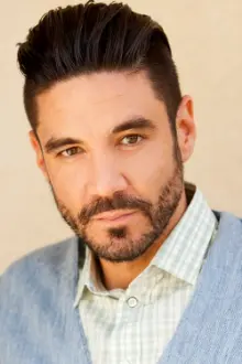 Clayton Cardenas como: Angel Reyes