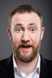 Alex Horne como: Self - Taskmaster's Assistant