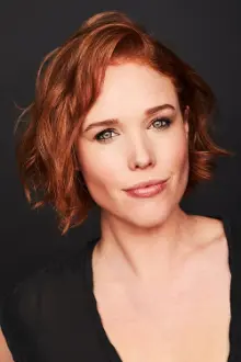 Jessica Keenan Wynn como: Detective Case