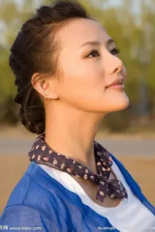 Wang Jingyun como: Ye Xiaotong