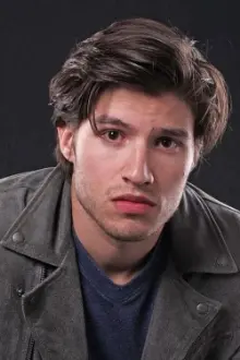 Cameron Cuffe como: Seg-El