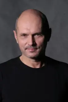 Jacek Labijak como: Szef Adama