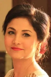 Lubna Aslam como: Neha's mother