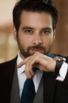 Mikaal Zulfiqar como: Abdullah