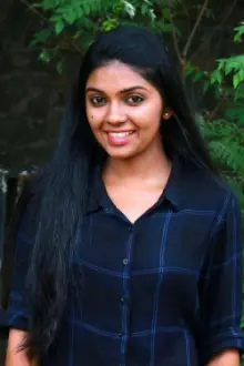 Gayathri Krishna como: Eswari