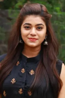 Yamini Bhaskar como: Renuka