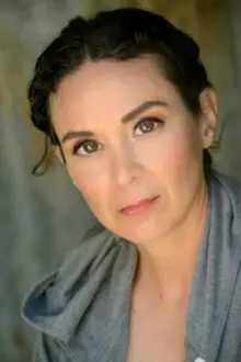 Stefanie Barry como: Sandra Parson