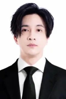 Xue Zhiqian como: 商务总监