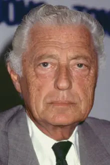 Gianni Agnelli como: Ele mesmo