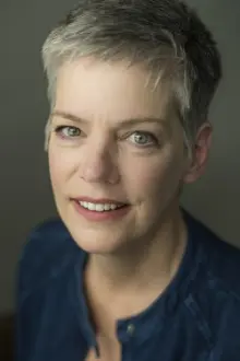 Kristin Shepherd como: Éditrice