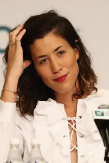 Garbiñe Muguruza como: 