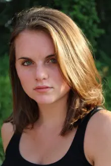 Madison Lee Brown como: Lizzie