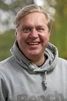 Jarkko Tiainen como: Mats