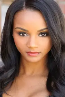 Raven Bowens como: Adria Biles