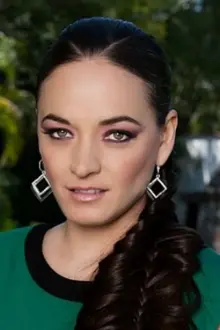 Lourdes Reyes como: Josefina Miranda