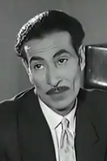 Shafiq Nour ElDein como: Shaker's secretary
