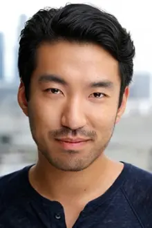 Ricky Wang como: Self - Host
