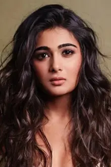 Shalini Pandey como: Kishori