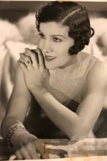 Gloria Guzmán como: Marquesa Corina de Monsegur