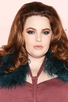 Tess Holliday como: Herself (Archive)