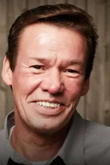 Arthur Wahlberg como: Max Cannon