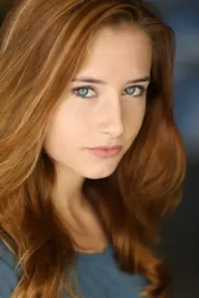 Sarah Hoffmeister como: Missy Wells