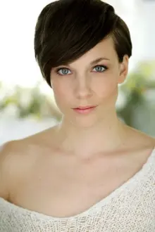 Shannon Marie Sullivan como: Lily