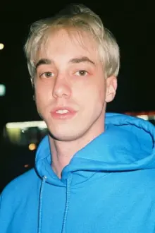 Matt Champion como: Ele mesmo