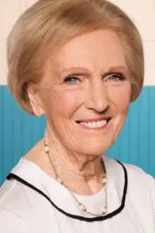 Mary Berry como: Herself - Judge