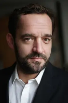 Stéphane Godin como: Jean-Yves