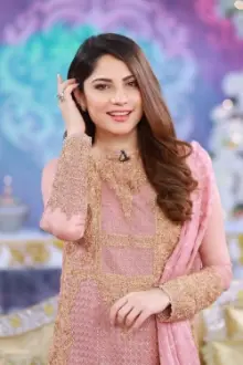 Neelam Muneer como: Hareem